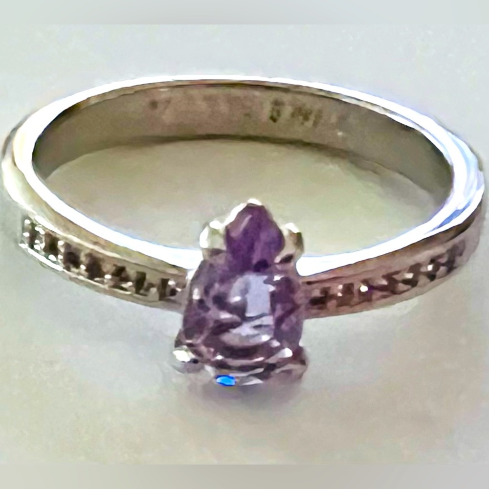 Bomb Party Ring-Dreamy Moments Light Amethyst